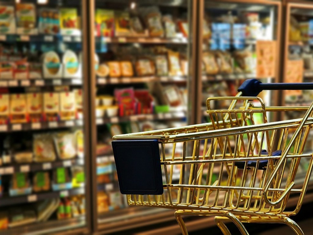 Studiu: 8 aditivi din alimentele de zi cu zi sunt asociați cu hipertensiunea și bolile de inimă