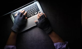 Atenție la „băncile” false! Cum au fost păcăliți clujenii să-și bage economiile în ATM-uri de criptomonede