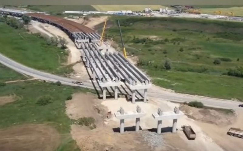 Autostrada Transilvania: Cel mai lung viaduct din România intră în linie dreaptă. Montarea grinzilor, aproape gata
