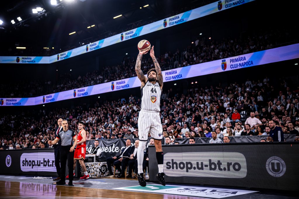 Plecat de la U-BT, Jeffery Taylor a fost prezentat oficial de noua sa echipă