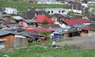 Boc, la Pata Rât: "Niciun copil nu va mai merge flămând la culcare în Cluj-Napoca" / Părinții rămân fără beneficii sociale, dacă nu trimit copiii la școală