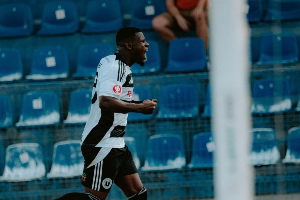 Universitatea Cluj, reacție în legătură cu revenirea lui Mamadou Thiam. Ce a transmis clubul