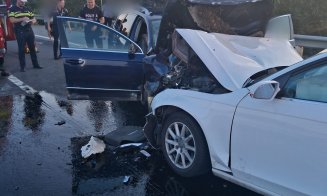 ACCIDENT grav în Cluj cu victime încarcerate. A fost solicitat și elicopterul SMURD