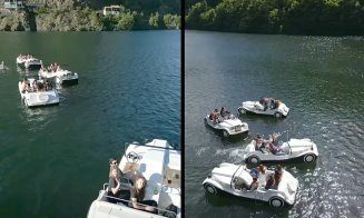 ”Trafic intens” pe Tarnița / Automobilele RETRO fac senzație pe lac