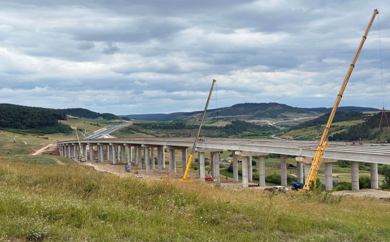 Prefectul Clujului, în vizită pe A3, pe un tronson ce va fi finalizat până la finele lui 2026