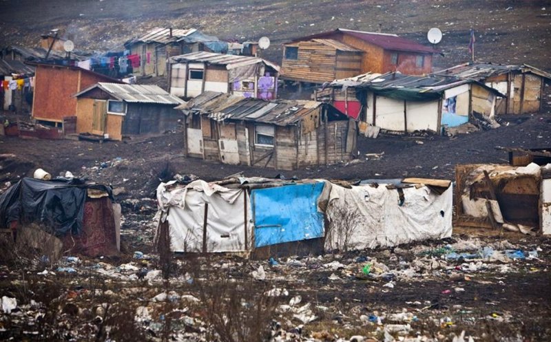 Aproape 600 de copii din Cluj-Napoca, care trăiesc în sărăcie, vor primi 0 MASĂ GRATIS de la Primărie. Cei mai mulți sunt de la Pată Rât