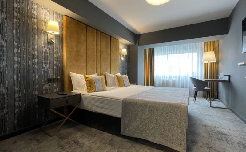 Răsfăț de vară la Hotel Univers: Ofertele irezistibile ale lunii iulie