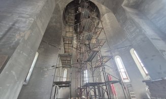 După Catedrala Mântuirii Neamului, aceeași echipă lucrează acum la mozaicul unei biserici din Cluj-Napoca: „Ne place să credem că Dumnezeu ne trimite