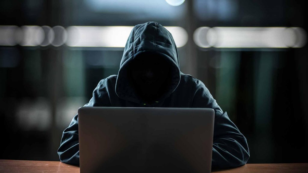 Cine este hackerul care susține că a spart sistemul Cadastrului din România. Spune că a intrat folosind parola „Passw0rd!Pan4mea”