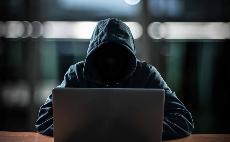 Cine este hackerul care susține că a spart sistemul Cadastrului din România. Spune că a intrat folosind parola „Passw0rd!Pan4mea”