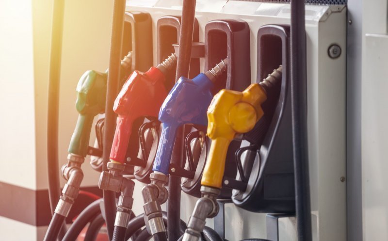 Scumpire semnificativă la pompă. Benzina și motorina costă mai mult, iar creșterile vor continua / Prețuri în Cluj-Napoca