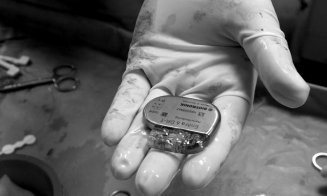 Medici trimiși în judecată pentru că au implantat pacienților stimulatoare cardiace extrase de la cadavre