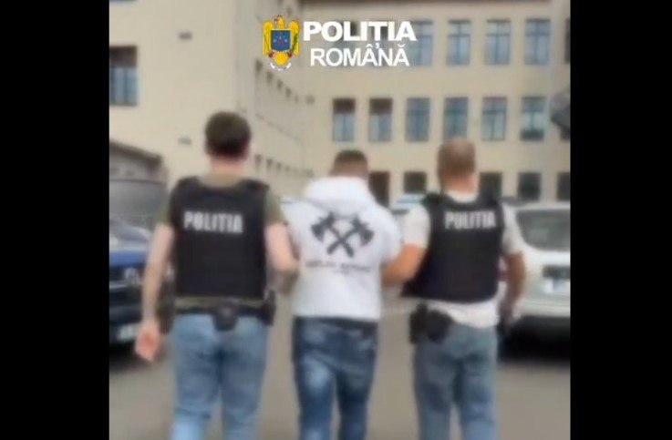 Doi falși cumpărători, reținuți după ce au încercat să fure un instrument muzical, în Cluj-Napoca