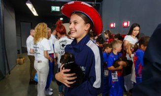 Cățelușii de la Centrul de Îngrijire din Cluj au fost atracția weekendului la Campionatul Mondial de Karate WUKF. Campania de adopții continuă