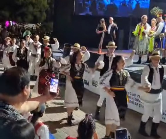 Ambasadorii folclorului românesc! Ansamblul „Românașul” al UTCN reprezintă România la un festival internațional de renume