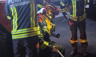 Pompierii români, în mijlocul infernului din Franța. Intervenție pentru salvarea locuințelor