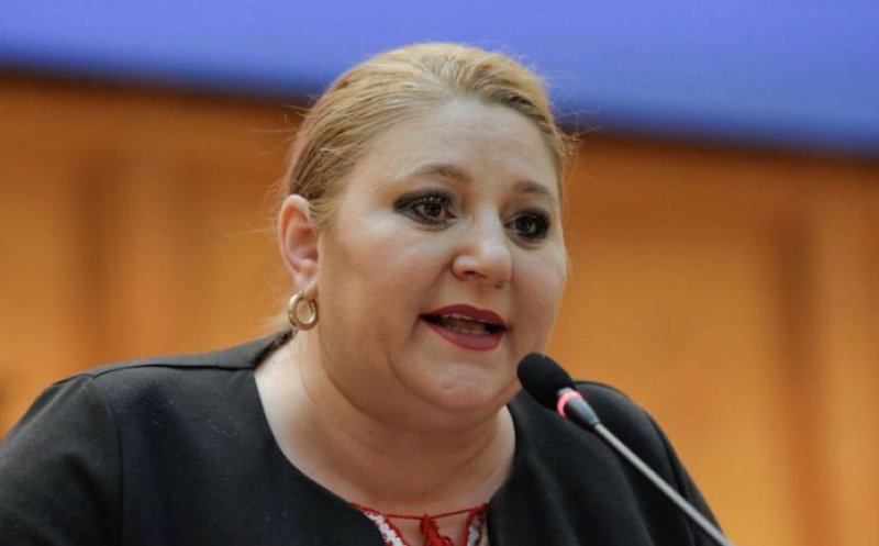 Diana Șoșoacă, implicată într-un accident rutier. Lidera SOS România a fost transportată la spital