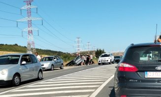 Accident GRAV pe Bulevardul Muncii din Cluj-Napoca. Două fete de aproximativ 10 ani, în stop cardio-respirator