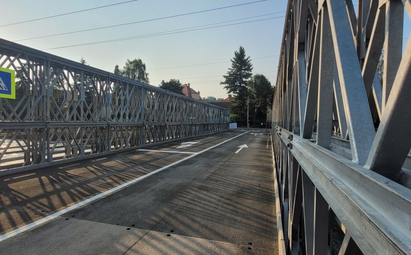 FOTO. Așa arată noul pod provizoriu construit pentru a menține legătura peste Someș până se reface vechiul Garibaldi