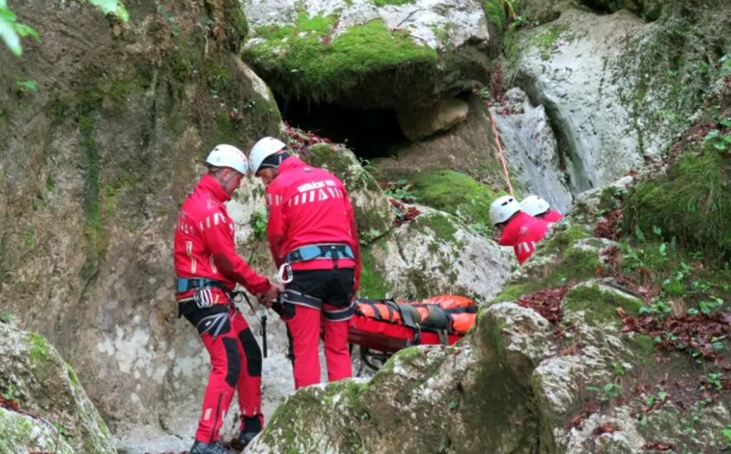 Trei persoane evacuate cu elicopterele SMURD, după o zi grea pentru Salvamont. Câte intervenții au fost în Cluj