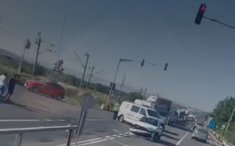Accident cu o autospecială de Poliție, pe un drum din Cluj