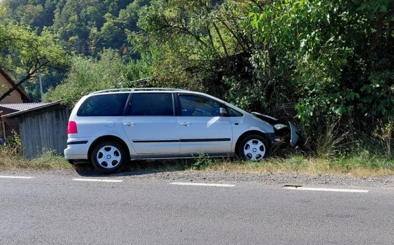 Accident rutier GRAV în Cluj: cinci persoane, între care un copil, transportate la spital