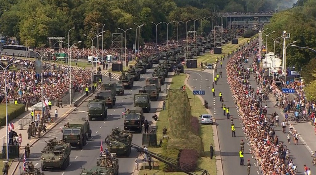 O țară europeană pregătește cea mai mare paradă militară din istoria sa. La eveniment vor participa și militari români