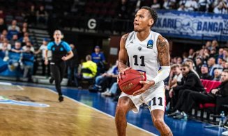 Daron Russell, prezentat oficial la noua sa echipă. Fostul jucător de la U-BT va evolua în Euroligă