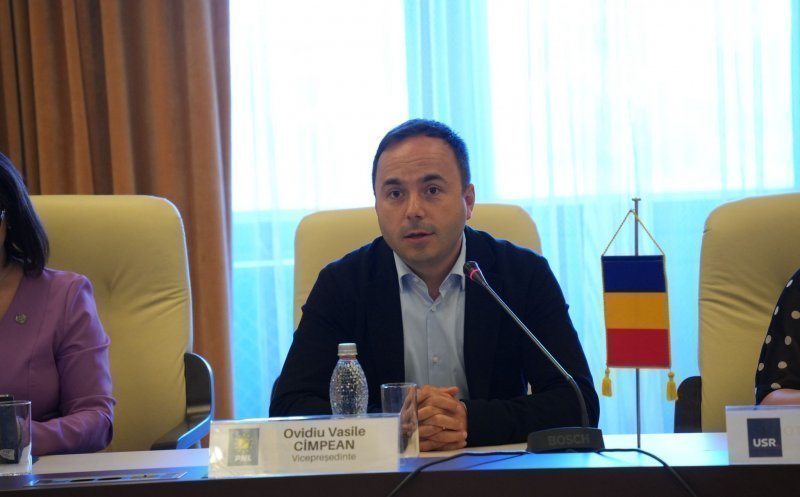 Ovidiu Cîmpean laudă măsurile lui Bolojan după ce România și-a păstrat ratingul de țară: „Așa arată seriozitatea”