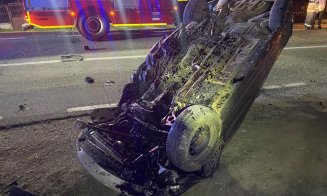 Niciunul dintre tinerii care s-au răsturnat cu mașina lângă Cluj nu avea permis. Unul dintre ei, minor, se află sub influența alcoolului