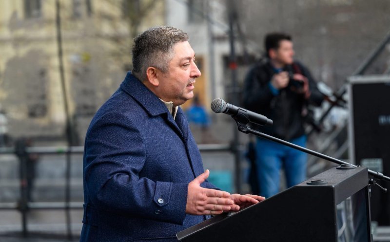Alin Tișe, atac la adresa guvernanților după decizia Fitch: „O țară vopsită în roz în statistici, dar sufocată în realitate”