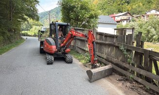 Reparații pe un drum județean care duce în zona de munte a Clujului