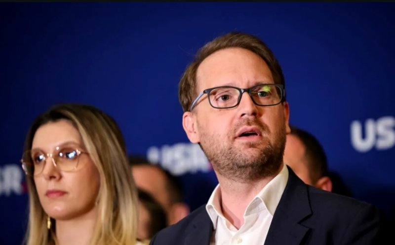 USR l-a reconfirmat în unanimitate pe Dominic Fritz la conducerea partidului, după decizia CCR