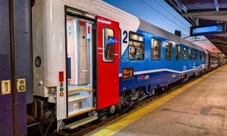 Mergi de la Cluj la București cu trenul de noapte? Vagonul cușetă are aer condiționat, prize pentru telefon și laptop și toalete ecologice