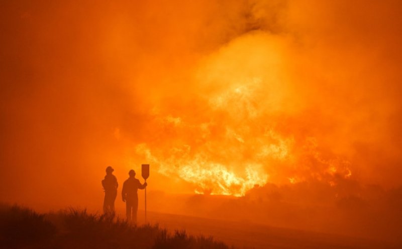 Avertisment MAE pentru o zonă plină de români: cod roșu de risc de incendii