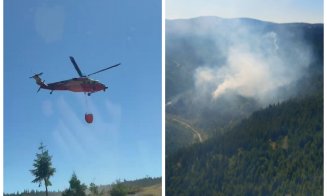 Incendiul din pădurile de la Mărișel, greu de stins: intervenție de amploare cu elicopter Black Hawk și Bambi Bucket de 2.500 de litri