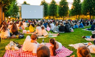 Movie Nights se încheie cu „The Notebook”: peste 4.000 de clujeni s-au bucurat de filme sub cerul liber, în Iulius Parc