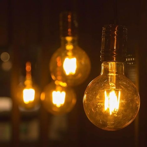 Hidroelectrica scumpește energia electrică pentru populație. Cât vor plăti românii pe kWh de la 1 octombrie