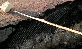 Crater uriaș pe Autostrada A10 Sebeș Turda / Trafic restricționat de câteva luni și nicio lucrare de consolidare