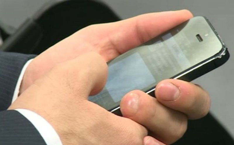Un angajat a șters WhatsApp înaintea unui control. Compania a primit o amendă de peste 5 milioane de lei