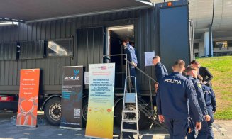 Capcanele traficanților, demascate la Cluj Arena. Tinerii intră într-un Escape Truck pentru a învăța să se protejeze