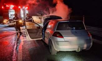 Mașină cuprinsă de flăcări pe autostrada A3. Pompierii clujeni au intervenit de urgență