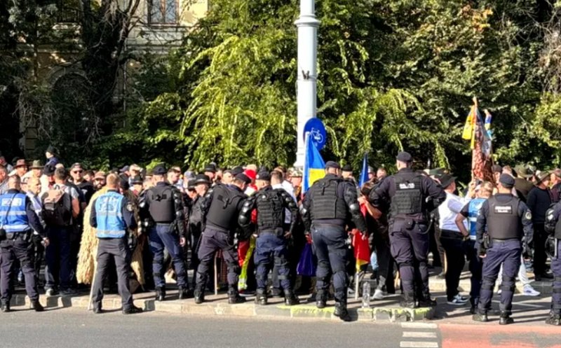 Protestul fermierilor a degenerat: jandarmii au folosit gaze lacrimogene, iar patru persoane au fost duse la Poliție