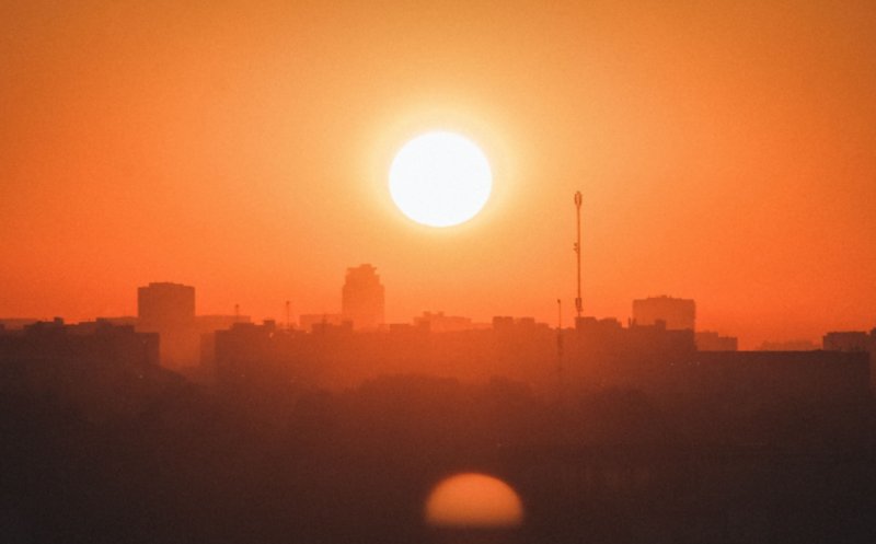 O bucată din Soare se îndreaptă spre Pământ și ar putea provoca furtuni geomagnetice. Când va ajunge pe planeta noastră