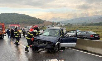 Accident rutier pe un drum din Cluj. Un bărbat de aproximativ 70 de ani a ajuns la spital