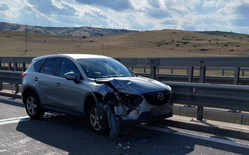 Accident rutier pe autostrada A10. Un tânăr, în vârstă de 19 ani, transportat la spital