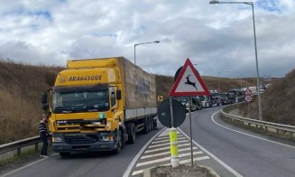 Atenție, șoferi! Trafic îngreunat la ieșirea de pe Autostrada A3 în DN 1F, din cauza unui autocamion defect