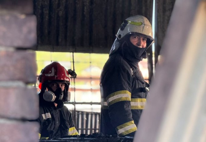A vrut să-și încălzească locuința, dar a ajuns să cheme pompierii. Avertismentul ISU Cluj pentru sezonul rece