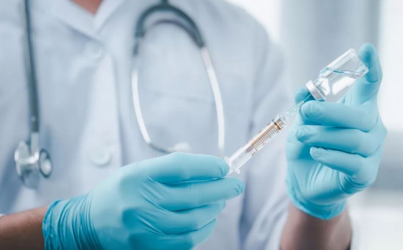 Începe sezonul vaccinării antigripale. Cine are dreptul la vaccin gratuit și cine îl poate lua compensat