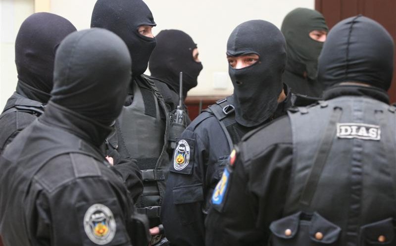 Percheziție în Cluj într-un dosar cu prejudiciu de 1,78 milioane de lei. Anchetatorii caută dovezi privind preluarea fictivă a unor firme